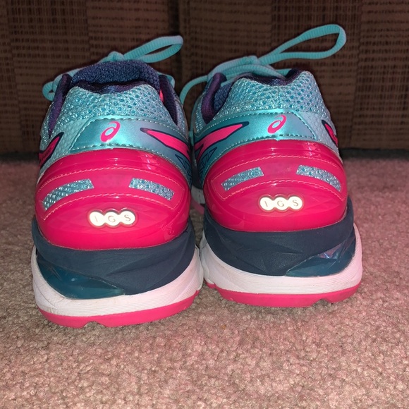 Asics running shoes - Picture 4 of 7